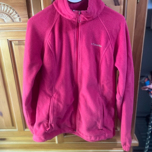 Columbia Jackets & Blazers - Women’s Pink Columbia Fleece Jacket size Large